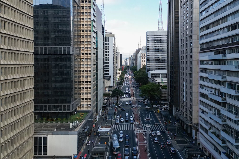 Avenida Paulista Avenida Paulista