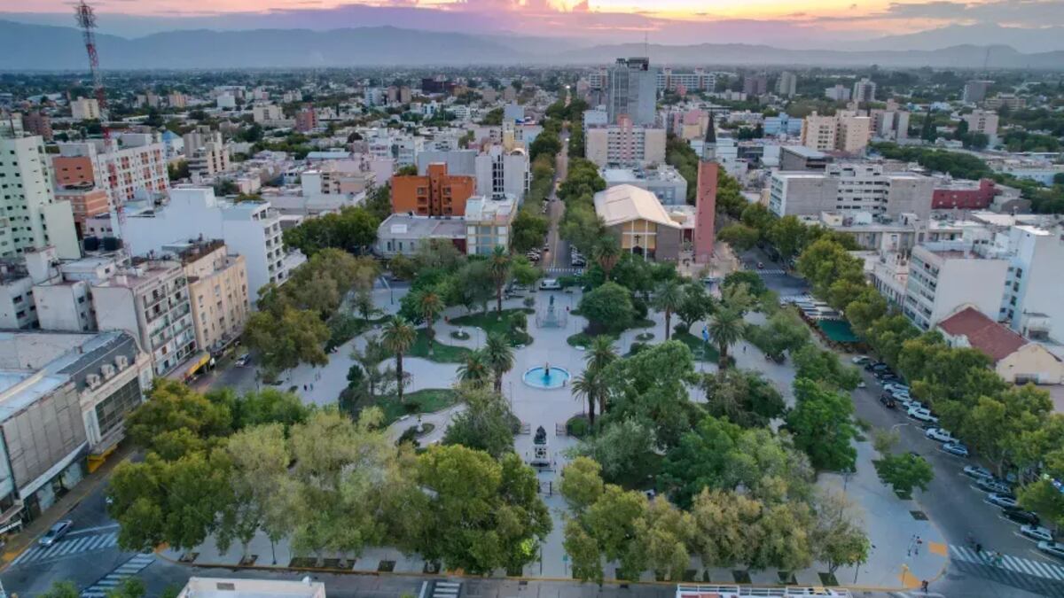 Mientras San Juan se ilusiona con el boom minero, su capital lidera el empleo informal en Argentina