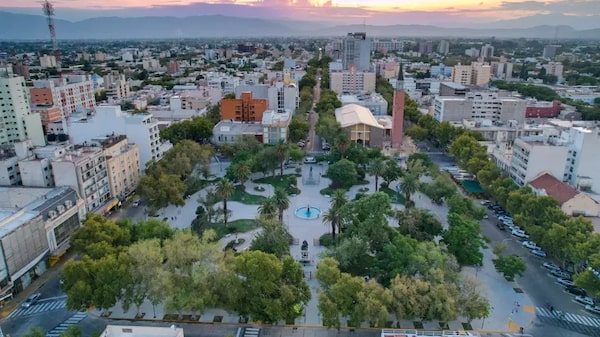 Mientras San Juan se ilusiona con el boom minero, su capital lidera el empleo informal en Argentina Mientras San Juan se ilusiona con el boom minero, su capital lidera el empleo informal en Argentina