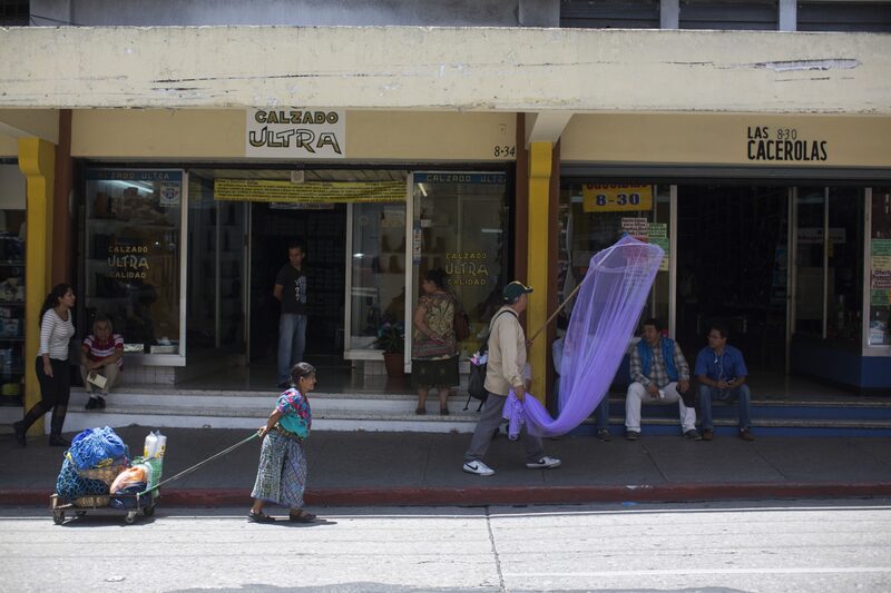 Las fiscalizaciones masivas se llevarán a cabo en 15.000 comercios a nivel nacional. Las fiscalizaciones masivas se llevarán a cabo en 15.000 comercios a nivel nacional.