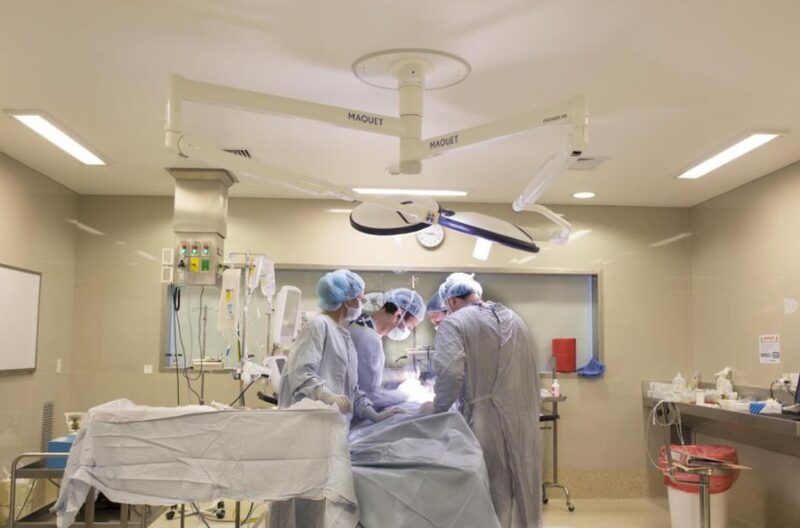 Sistema de salud en Colombia colapsa lentamente, mientras Petro tramita la reforma Sistema de salud en Colombia colapsa lentamente, mientras Petro tramita la reforma