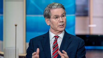 Secretário do Tesouro dos EUA sugere que México e Canadá igualem tarifas contra China Secretário do Tesouro dos EUA sugere que México e Canadá igualem tarifas contra China