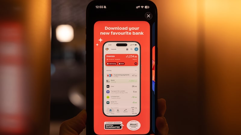 Nubank conversa com banco digital britânico sobre compra por até £ 10 bi, dizem fontes Nubank conversa com banco digital britânico sobre compra por até £ 10 bi, dizem fontes