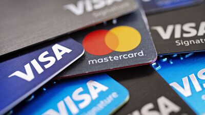 Visa y Mastercard podrían gestionar un acuerdo más amplio sobre comisiones, según un juez Visa y Mastercard podrían gestionar un acuerdo más amplio sobre comisiones, según un juez