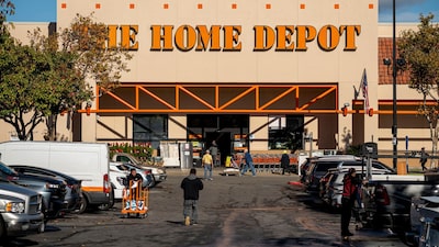 Home Depot espera una tibia demanda mientras confía en sortear posibles aranceles Home Depot espera una tibia demanda mientras confía en sortear posibles aranceles