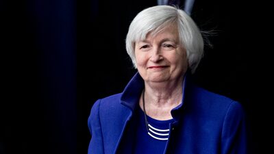 Ex-secretária do Tesouro dos EUA Janet Yellen se junta ao conselho da Pimco Ex-secretária do Tesouro dos EUA Janet Yellen se junta ao conselho da Pimco