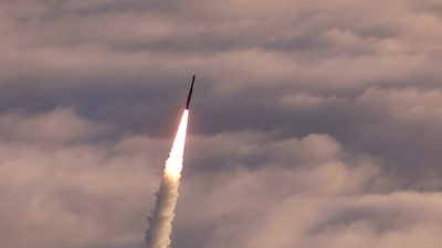 China acusa a EE.UU. de elevar el riesgo nuclear tras anunciar nuevas pruebas atómicas China acusa a EE.UU. de elevar el riesgo nuclear tras anunciar nuevas pruebas atómicas