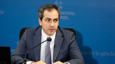 Ex-diretor do BC vê maior parte dos cortes da Selic pós-eleição e taxa a 11% em 2027 Ex-diretor do BC vê maior parte dos cortes da Selic pós-eleição e taxa a 11% em 2027
