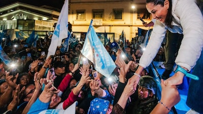 Fue detenida en Ecuador la excandidata presidencial Luisa González y el correísmo habla de “secuestro” Fue detenida en Ecuador la excandidata presidencial Luisa González y el correísmo habla de “secuestro”