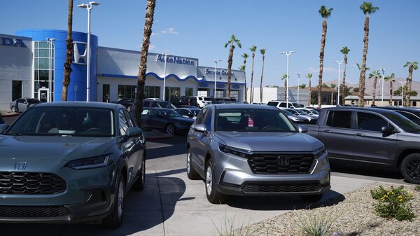 GM y otros fabricantes ven cómo los altos precios frenan el crecimiento de las ventas de autos GM y otros fabricantes ven cómo los altos precios frenan el crecimiento de las ventas de autos