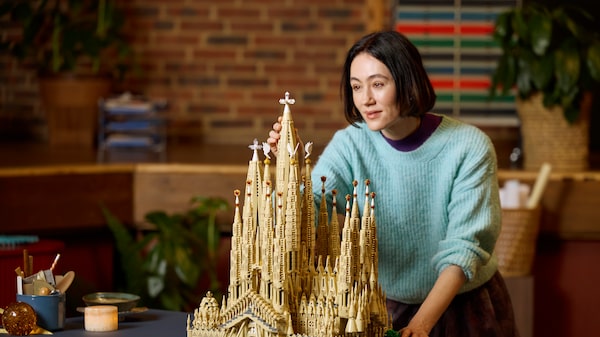 LEGO lanza La Sagrada Familia, el set más grande de su historia: cuánto cuesta y cuándo sale LEGO lanza La Sagrada Familia, el set más grande de su historia: cuánto cuesta y cuándo sale