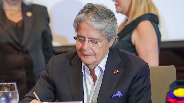 Proponentes del juicio político contra Lasso deberán corregir errores de texto Proponentes del juicio político contra Lasso deberán corregir errores de texto