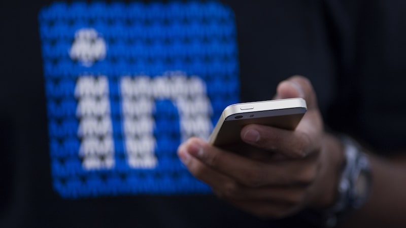 No LinkedIn, profissionais reescrevem o passado para competir pelos empregos do futuro No LinkedIn, profissionais reescrevem o passado para competir pelos empregos do futuro