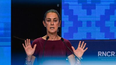 Sheinbaum navega transición en medio de pérdida de dinamismo de la economía mexicana Sheinbaum navega transición en medio de pérdida de dinamismo de la economía mexicana