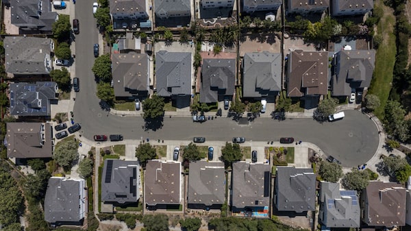 Asesor de Biden dice que las subidas de la Fed enfrían los precios de la vivienda Asesor de Biden dice que las subidas de la Fed enfrían los precios de la vivienda