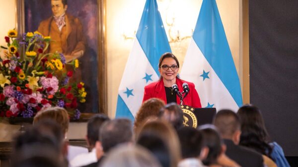 Presidenta de Honduras reitera a Harris que espera invitación de todos los países en la Cumbre Presidenta de Honduras reitera a Harris que espera invitación de todos los países en la Cumbre