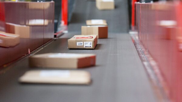 Por qué los altos costos de la mensajería desconectan a Colombia con Latinoamérica Por qué los altos costos de la mensajería desconectan a Colombia con Latinoamérica