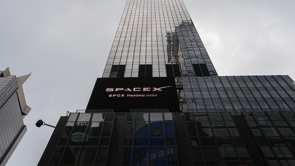 Empleados de SpaceX celebrarán el campanazo bursátil en Texas y Nueva York Empleados de SpaceX celebrarán el campanazo bursátil en Texas y Nueva York