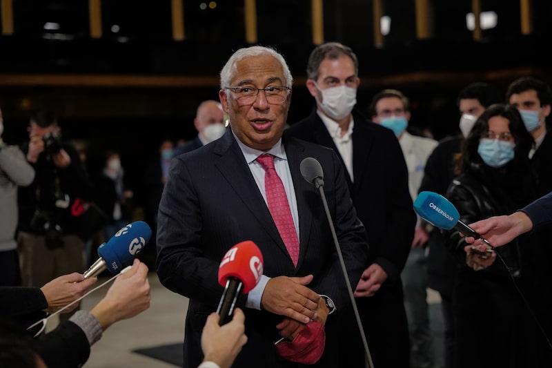 Antonio Costa habla con los medios luego de la elección en Lisboa, Portugal. Antonio Costa habla con los medios luego de la elección en Lisboa, Portugal.