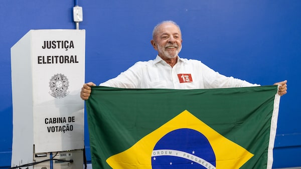 Wall Street revisa sus apuestas por Brasil tras la victoria de Lula y el desplome de los mercados Wall Street revisa sus apuestas por Brasil tras la victoria de Lula y el desplome de los mercados