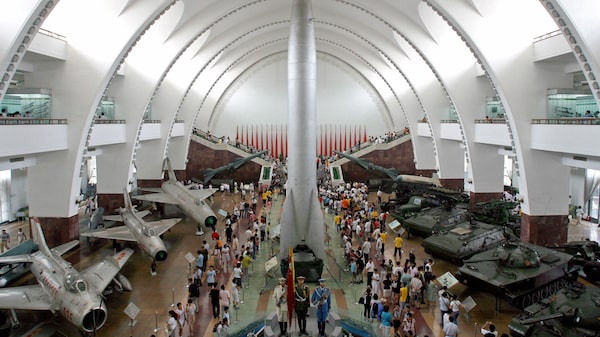 China sigue aumentando su arsenal nuclear con 500 cabezas nucleares, dice EE.UU. China sigue aumentando su arsenal nuclear con 500 cabezas nucleares, dice EE.UU.