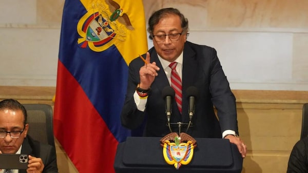 Petro gana en su intento de reformar el sistema de salud colombiano Petro gana en su intento de reformar el sistema de salud colombiano