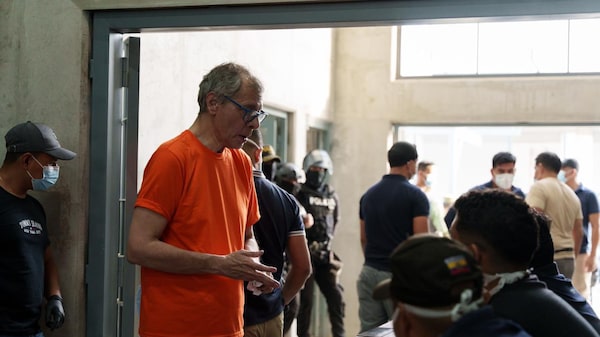 El exvicepresidente Jorge Glas también fue trasladado a la Cárcel del Encuentro, confirma Noboa El exvicepresidente Jorge Glas también fue trasladado a la Cárcel del Encuentro, confirma Noboa