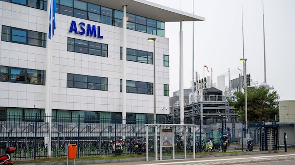 ASML supera estimativa de pedidos em sinal de força de apostas em infraestrutura de IA ASML supera estimativa de pedidos em sinal de força de apostas em infraestrutura de IA