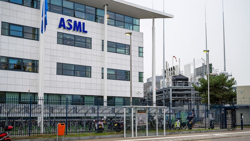 ASML supera estimativa de pedidos em sinal de força de apostas em infraestrutura de IA ASML supera estimativa de pedidos em sinal de força de apostas em infraestrutura de IA