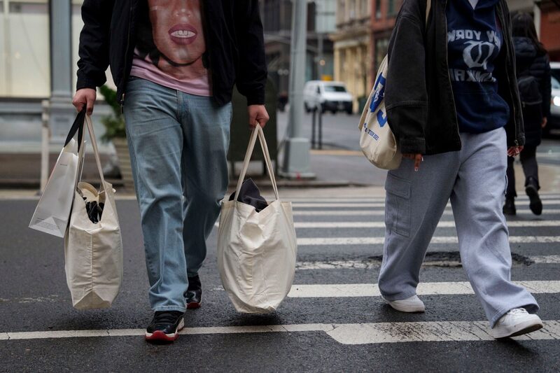 Los encuestados esperan una ralentización significativa del crecimiento de la inversión fija empresarial en el segundo trimestre. Los encuestados esperan una ralentización significativa del crecimiento de la inversión fija empresarial en el segundo trimestre.