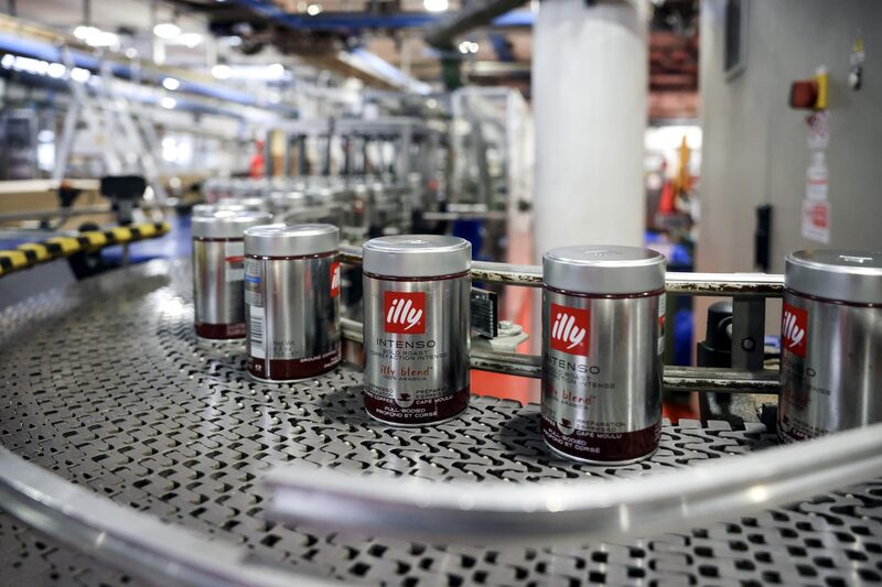 Custos elevados do café verde e colheitas fracas mantêm pressão sobre preços Custos elevados do café verde e colheitas fracas mantêm pressão sobre preços