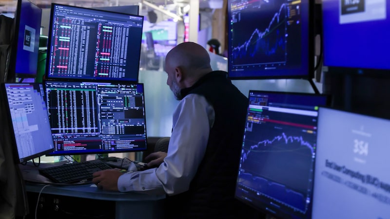 Wall Street promueve operaciones a la baja mientras Irán pesa sobre las acciones Wall Street promueve operaciones a la baja mientras Irán pesa sobre las acciones