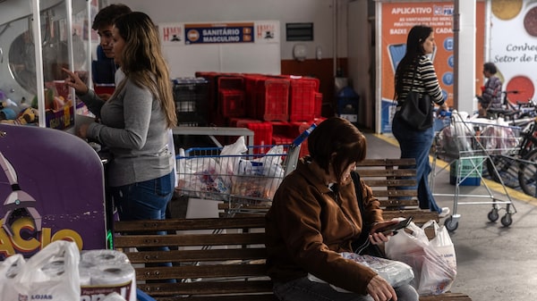 IPCA-15 sobe 0,62% em maio e inflação ultrapassa teto da meta com alta de alimentos IPCA-15 sobe 0,62% em maio e inflação ultrapassa teto da meta com alta de alimentos