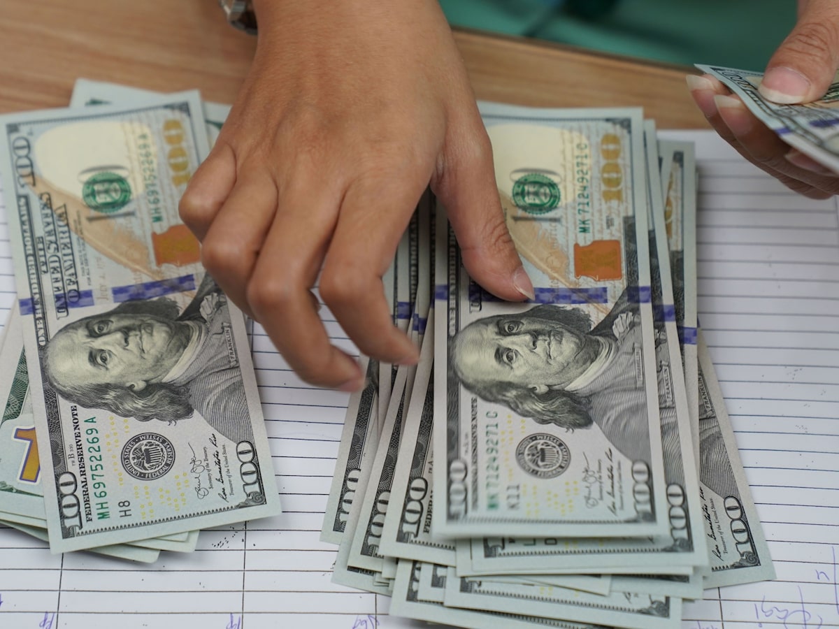Dólar en Colombia influenciado por la Fed y eventos globales