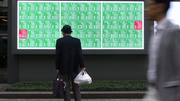 Las acciones japonesas recuperan terreno tras su caída Las acciones japonesas recuperan terreno tras su caída