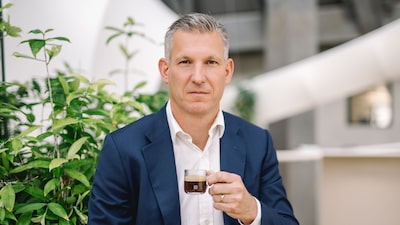 Los problemas de Nestlé con los preparados frescos para bebés desafían la renovación de su CEO Los problemas de Nestlé con los preparados frescos para bebés desafían la renovación de su CEO