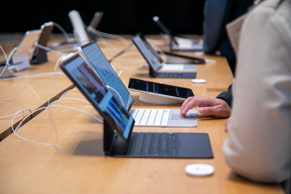 New Apple iPads Go On Sale At Fifth Avenue Store New Apple iPads Go On Sale At Fifth Avenue Store