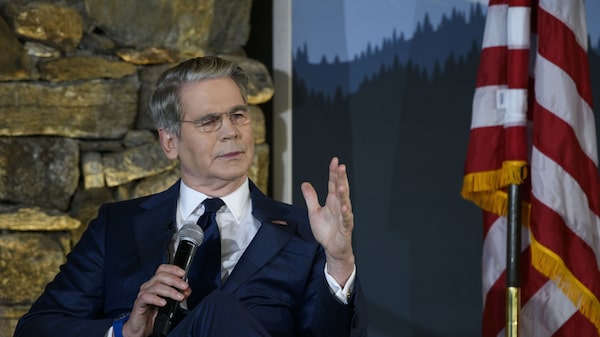 Bessent resta importancia a las preocupaciones por la financiación de la IA y las tasas de la Fed Bessent resta importancia a las preocupaciones por la financiación de la IA y las tasas de la Fed