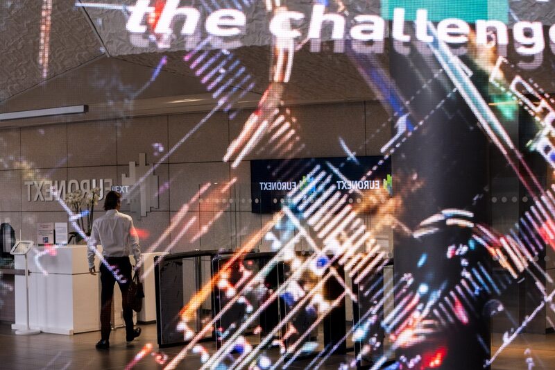 Paris Loses Crown as Europe's Biggest Stock Market to London Paris Loses Crown as Europe's Biggest Stock Market to London