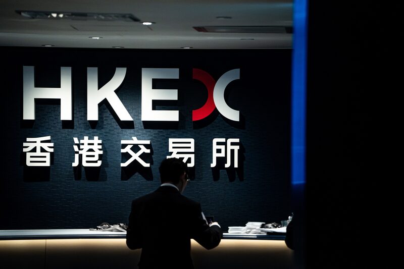 Los inversores habían estado en ascuas a la espera de las primeras órdenes ejecutivas que salieran de la Casa Blanca después de que Trump prometiera aplicar rápidamente su programa “América primero”. Los inversores habían estado en ascuas a la espera de las primeras órdenes ejecutivas que salieran de la Casa Blanca después de que Trump prometiera aplicar rápidamente su programa “América primero”.