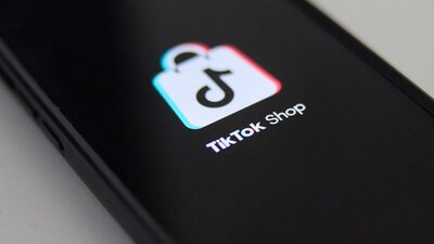 TikTok Shop orienta equipe dos EUA a trabalhar de casa antes de possíveis cortes TikTok Shop orienta equipe dos EUA a trabalhar de casa antes de possíveis cortes