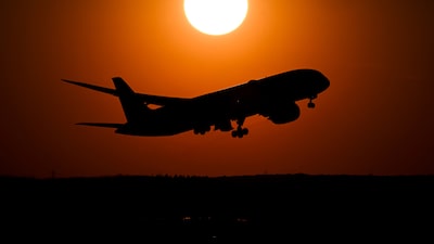 Altos precios del combustible se trasladarán a los pasajeros, advierten aerolíneas europeas Altos precios del combustible se trasladarán a los pasajeros, advierten aerolíneas europeas