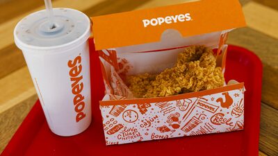 Operadora de Burger King e Popeyes nos EUA contrata assessores para lidar com dívida Operadora de Burger King e Popeyes nos EUA contrata assessores para lidar com dívida