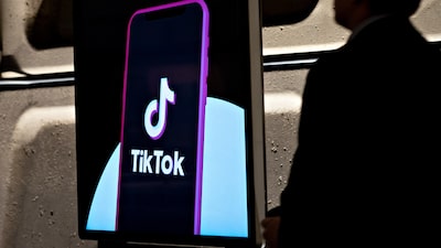 EE.UU. recibirá una comisión de US$10.000 millones por el acuerdo de TikTok, según el WSJ EE.UU. recibirá una comisión de US$10.000 millones por el acuerdo de TikTok, según el WSJ