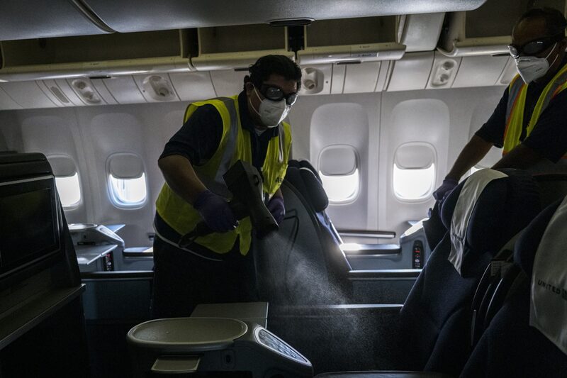 A finales del mes pasado, Femsa acordó la compra de Daycon Products, un distribuidor de productos, equipos y servicios de limpieza, un segmento que ha cobrado importancia durante la pandemia. A finales del mes pasado, Femsa acordó la compra de Daycon Products, un distribuidor de productos, equipos y servicios de limpieza, un segmento que ha cobrado importancia durante la pandemia.