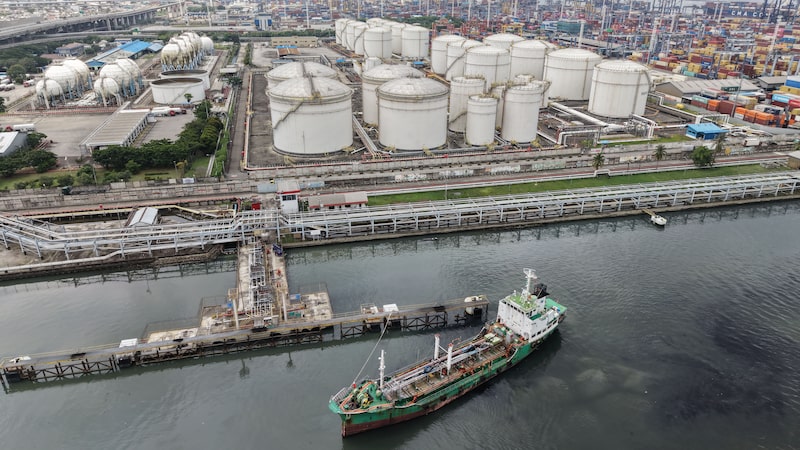 Alza del petróleo amenaza la inflación y complica tarea de bancos centrales en América Latina Alza del petróleo amenaza la inflación y complica tarea de bancos centrales en América Latina