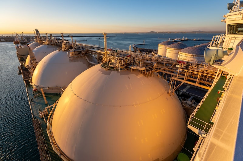 México firma acuerdo para enviar una planta eléctrica flotante a Yucatán. México firma acuerdo para enviar una planta eléctrica flotante a Yucatán.