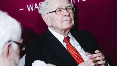 Buffett dona US$6.000 millones en acciones de Berkshire a organizaciones benéficas Buffett dona US$6.000 millones en acciones de Berkshire a organizaciones benéficas