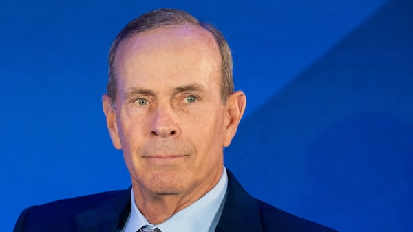Trump critica al CEO de Chevron por no elogiar su administración y pide bajar precios de gasolina Trump critica al CEO de Chevron por no elogiar su administración y pide bajar precios de gasolina