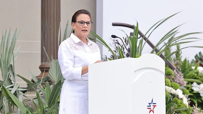 Quién es Ilya Espino, la primera mujer en asumir la administración del Canal de Panamá Quién es Ilya Espino, la primera mujer en asumir la administración del Canal de Panamá